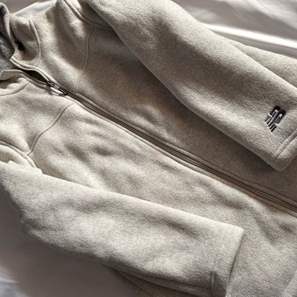 New Balance Cream Fleece Jacket - Picture 3 of 9